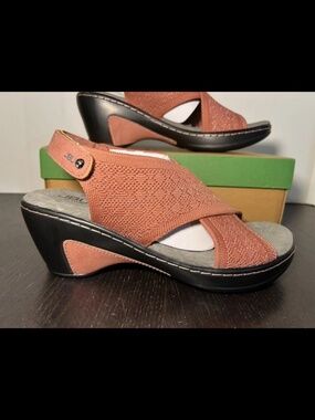 JBU By Jambu Alyssa Shimmer Knit Wedge Heel Sandal Shoes Rose Shimmer Womans 10M